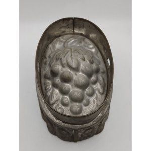 ANTIQUE PRIMITIVE SWEETMEAT TIN MOLD GRAPE CLUSTER 19th CENTURY VINTAGE JELLO